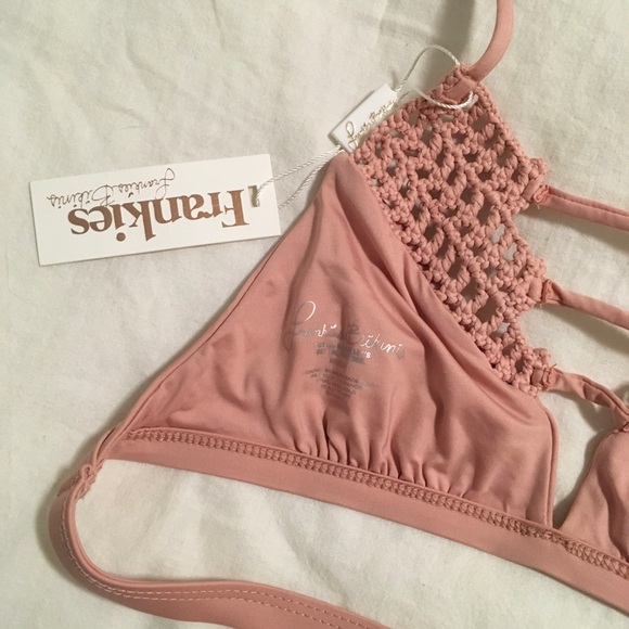 Frankie’s Bikinis SIENNA Halter Crochet top (M) - Picture 5 of 5